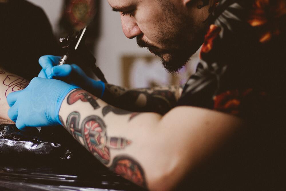 Tattooing is one of the best jobs for minimalists