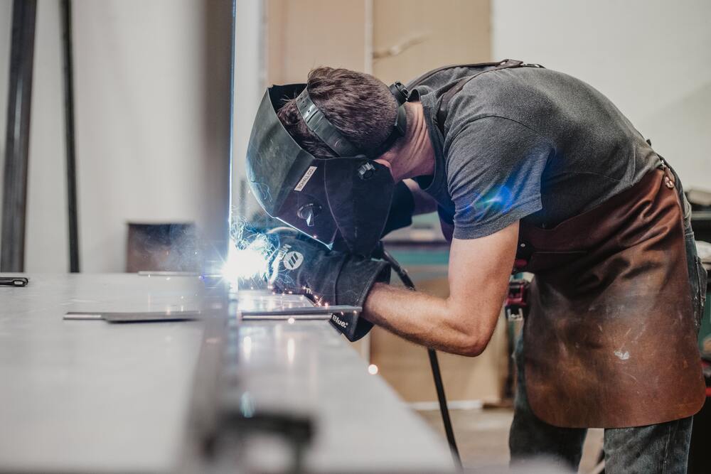 Becoming a welder is one of the best jobs for minimalists