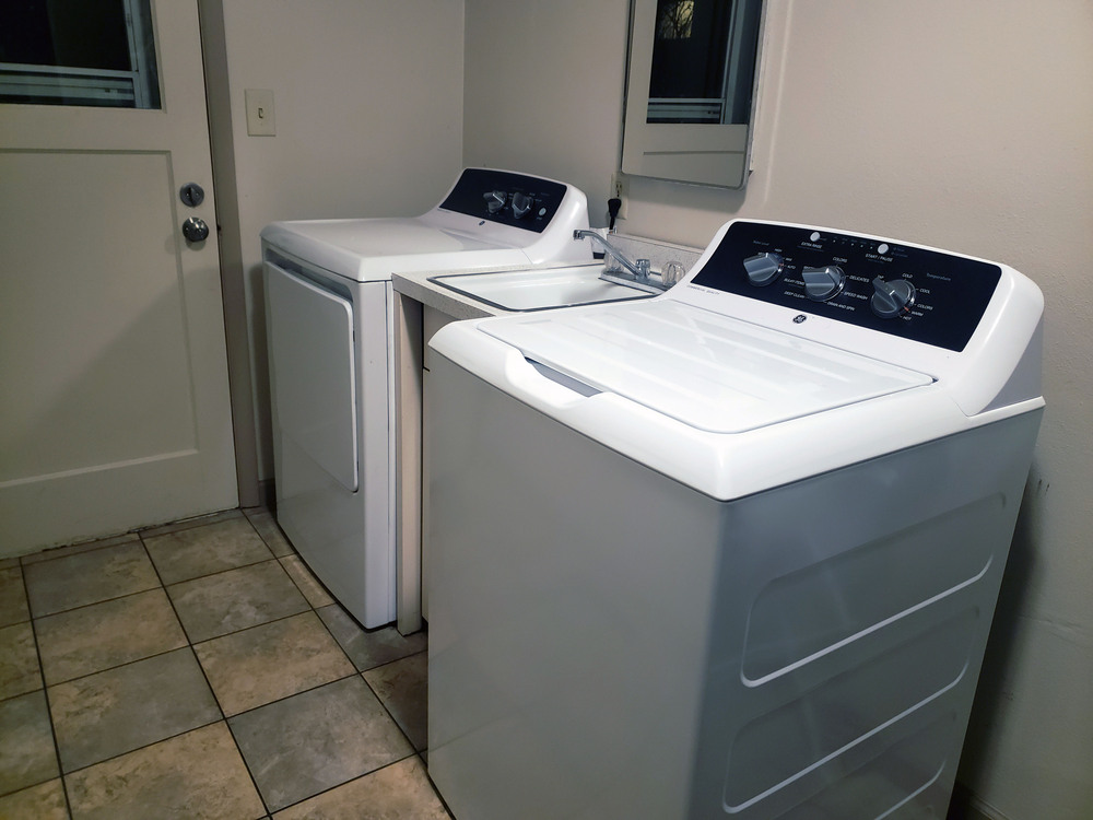 An image of a washing machine and dryer